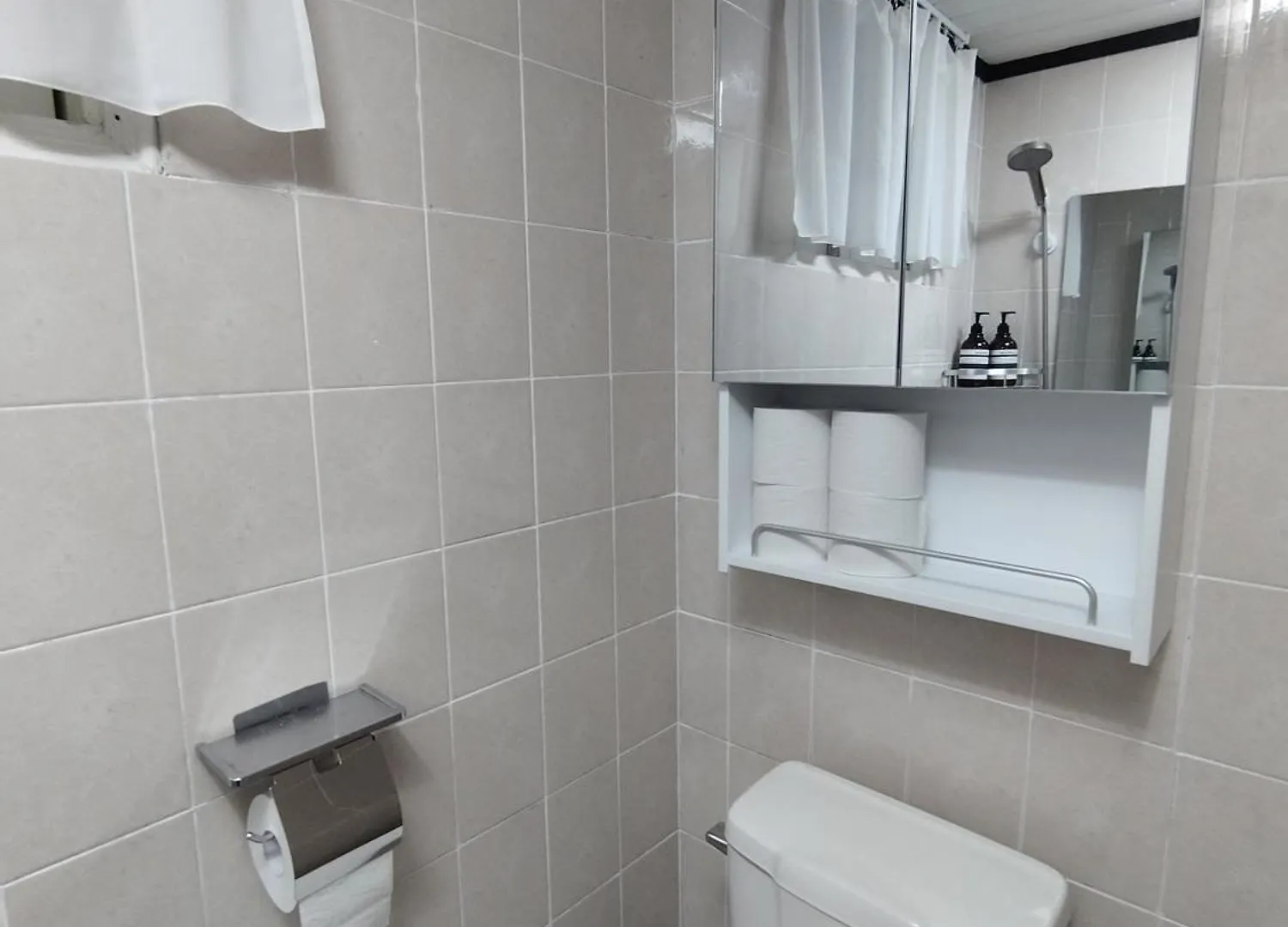 Ewha Univ, Ahyeon 3Rooms Stay 서울특별시 0*,  대한민국