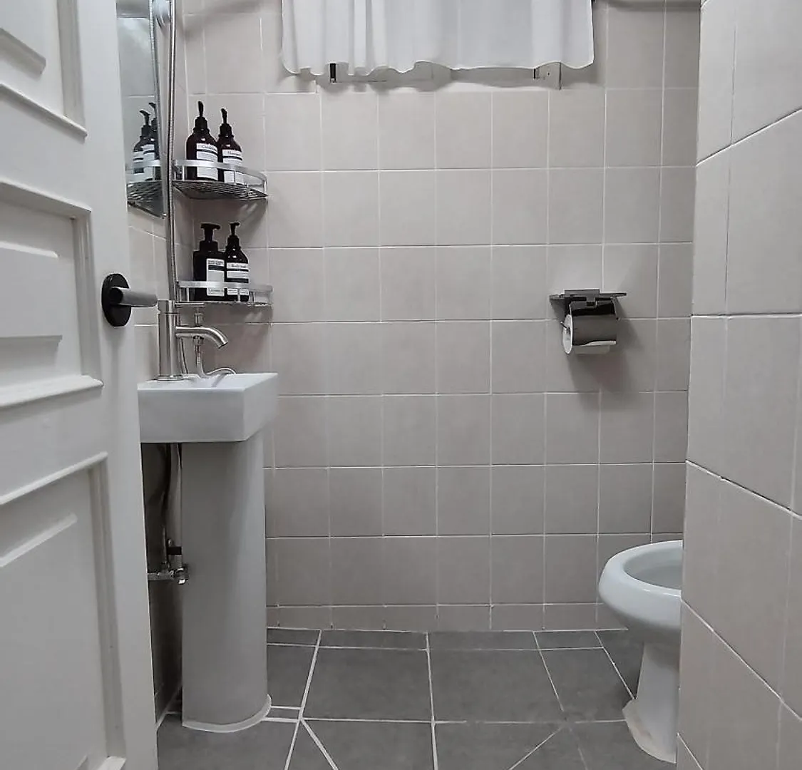 Ewha Univ, Ahyeon 3Rooms Stay ソウル特別市
